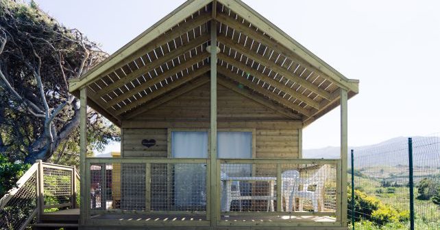 ECOLODGE <br><span class="subtitle-room">2 chambres – sans sanitaire – 6 pers. max – Côté mer</span>